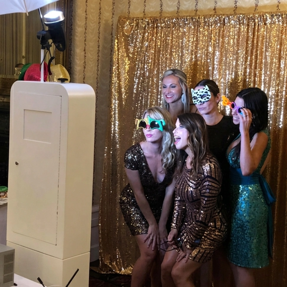 Diamond package photo booth rental for Arabi LA weddings and milestone events in 70032